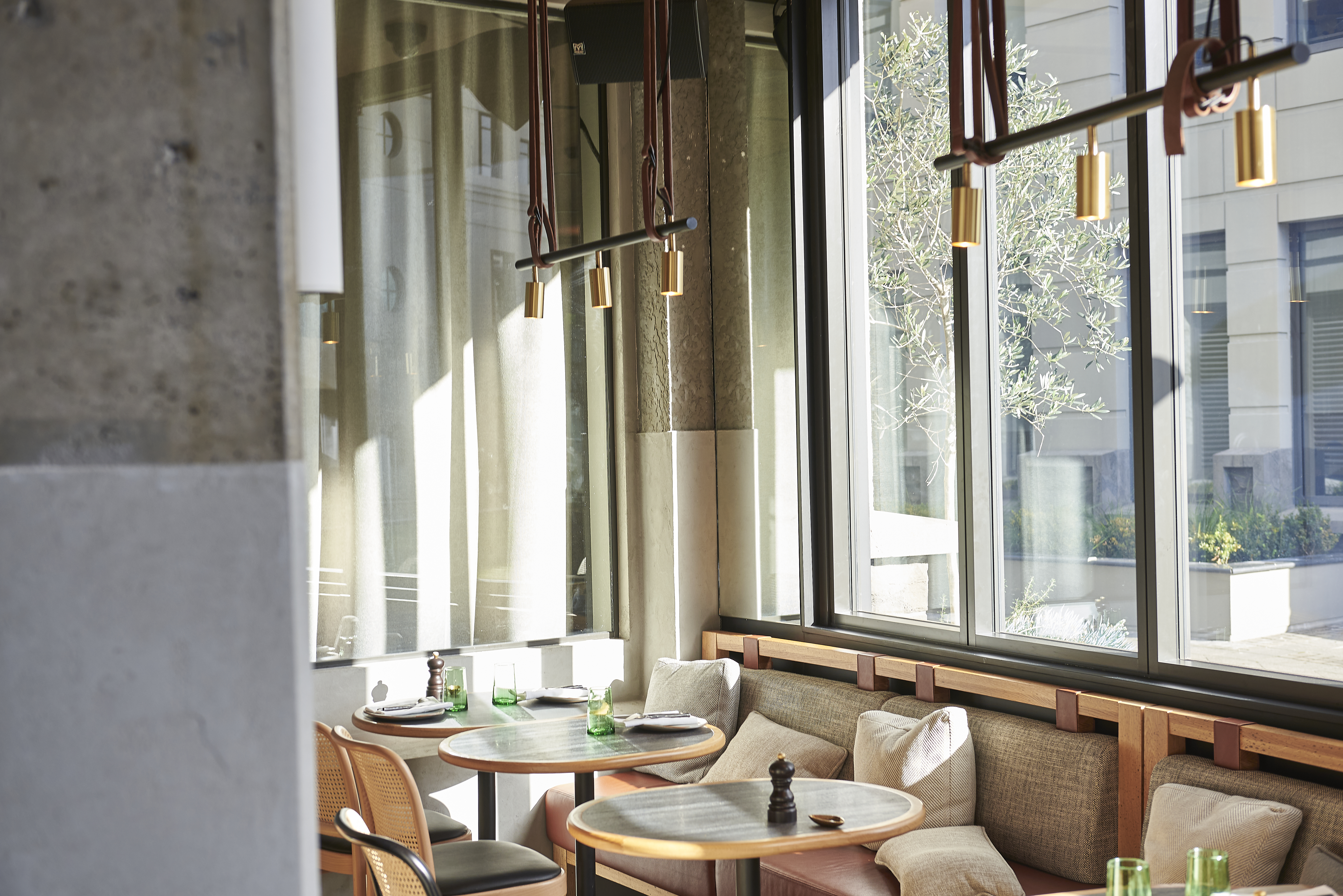 OMEGA Awning Windows